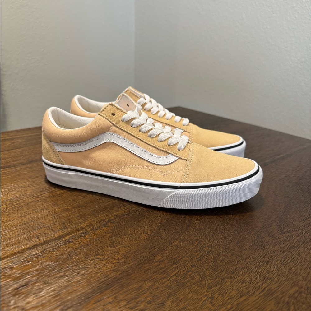 NWOT Vans Old Skool Classic Color Theory Honey Peach Low Top Women’s 9 Neutral
